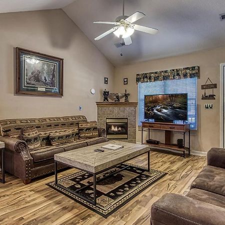 Rock Of Ages, Hot Tub, Game Room, Wifi, 1089 Free Tickets Each Paid Day, Dollywood And More Pigeon Forge Ngoại thất bức ảnh